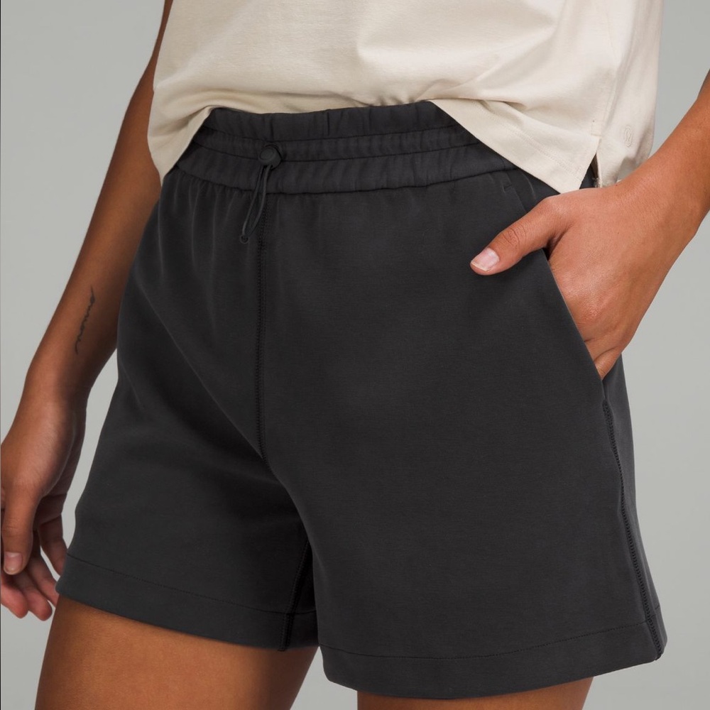 Softstreme High-Rise 4” Short